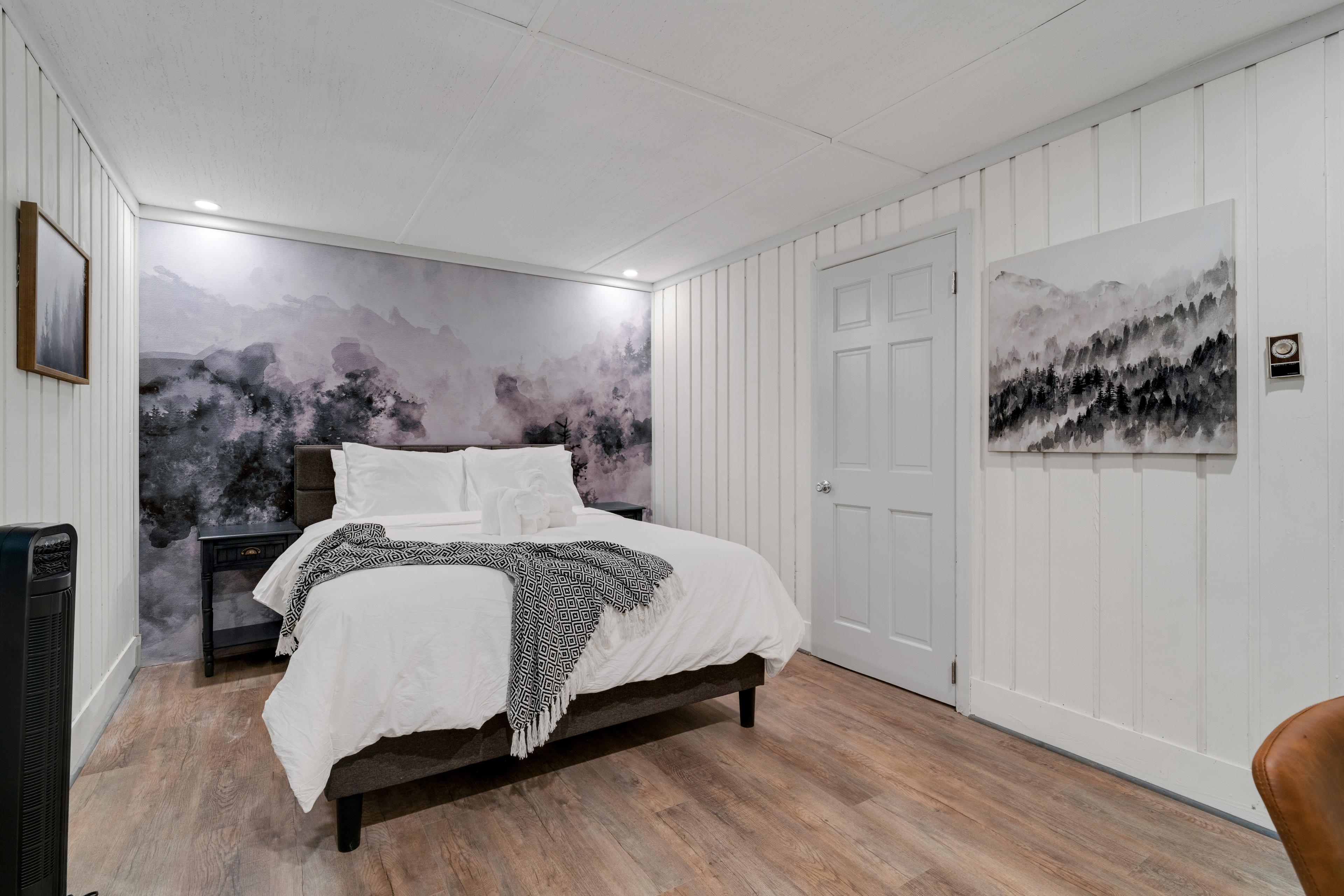 Bedroom — mountain mural